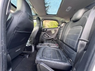 /photos/11337/8290c9f9-e163-4850-9e83-22821233a175_i320x240.jpg